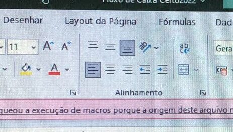 RISCO DE SEGURANÇA - A Microsoft bloqueou a execução de macros porque a origem desse arquivo não é confiável